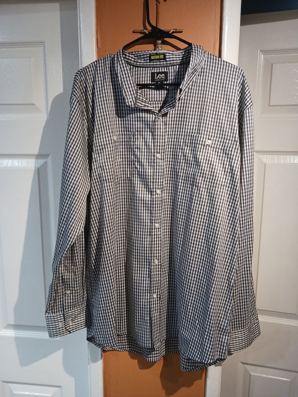 Lee Modern Series Motion Fit Checkered Button-down Shirt. Size XL